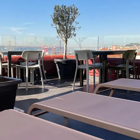 مونتي بليفيدر باي شيادو 3* Lisboa