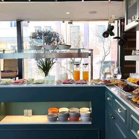 مونتي بليفيدر باي شيادو 3* Lisboa