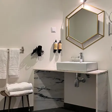 希尔都蒙特贝尔韦代雷酒店 酒店